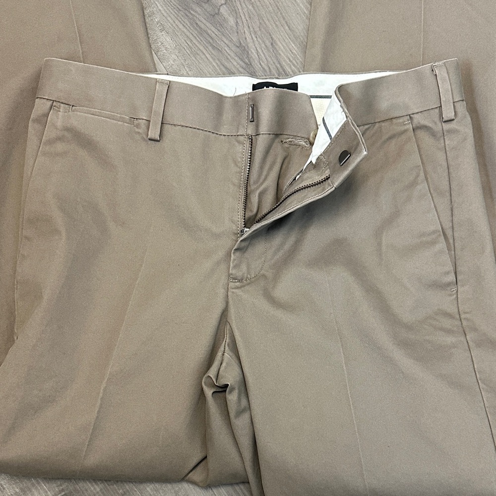 Men's Apt 9 slim fit dress pant